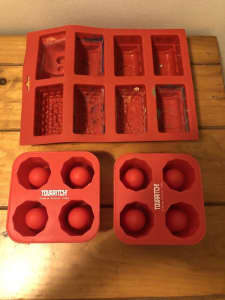 Silicone trays
