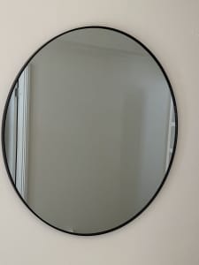 Round wall mirror