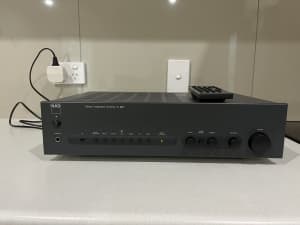 NAD C320 Integrated Amplifier *Great Condition* w/remote 💯