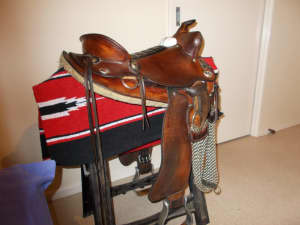western saddle custom made 15 inch