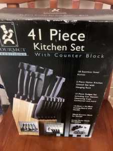 Gourmet Traditions - 41 piece kitchen set - never used