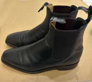 R. M. Williams Comfort Craftsman boot in Black 9 G