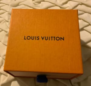 LOUIS VUITTON – ICONIC – LOGO Louise Hoop Earrings – Gold – Designer Dress  Hire Australia