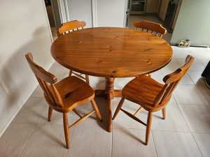 5 piece pine timber dining table setting