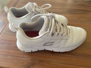 Skechers Sneakers Work Relaxed Fit: Sure Track Non Slip Shoe