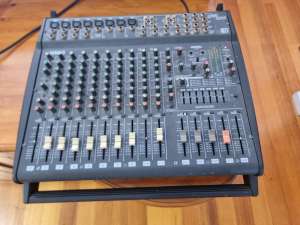 Yamaha EMX 2000 Powered Mixer, condition unknown
