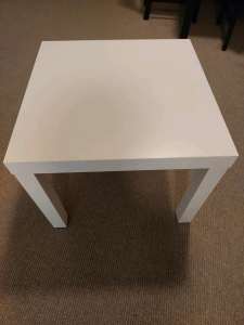 White coffee table from ikea