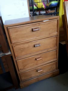 SMALL CHEST OF DRAWERS - REDUCED 