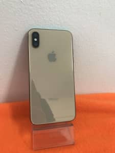 IPHONE XS MAX 256GB FOR SALE. GOLD IN COLOUR.