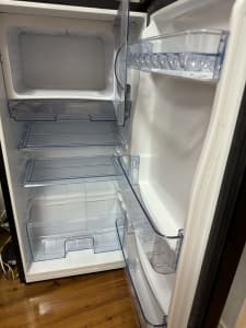 Hisense 157L fridge