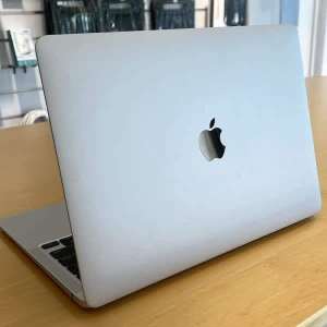 MacBook Air 2020 13 inch 256GB M1 Silver Warranty Tax Inv