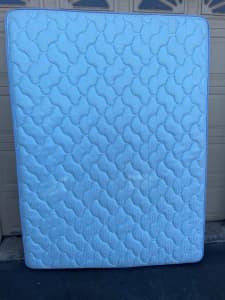 Queen size mattress (Free delivery)