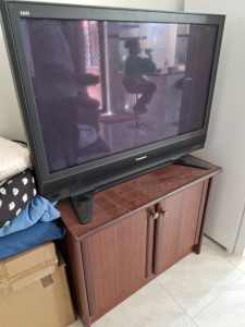 Panasonic Vista Flat screen TV and TV unit