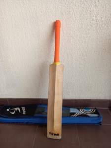 SM English willow adult cricket bat short handle..