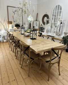 Stunning As new Ex styling custom Dining table & chairs