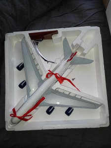 LARGE A380 AIRBUS MODEL  BRITISH AIRWAYS 47CM LONG  VERY LARGE