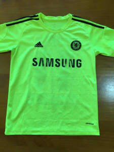 Chelsea neon hot sale jersey