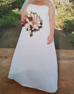 Wedding dress, strapless plus size