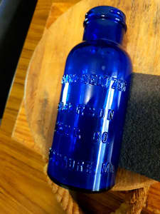 ANTIQUE COBALT BLUE BROMO SELTZER BOTTLE BALTIMORE MARYLAND USA C1900