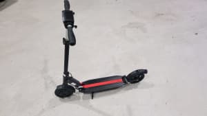 Brand New Electric Scooter 350W 35kph top speed