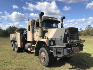 Mack ex Army 6x6 Wrecker Tow Truck