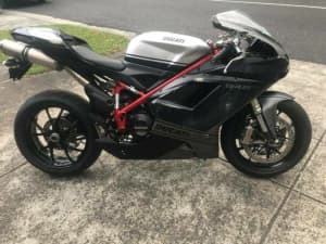 DUCATI 848 EVO COURSE SE 08/2013MDL 4131KMS PROJECT MAKE AN OFFER