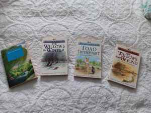 The Wind In The Willows 4 Book Set by Kenneth Grahame & William Horwoo