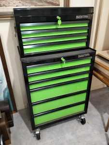 SUPATOOL Premium tool chest and trolley.