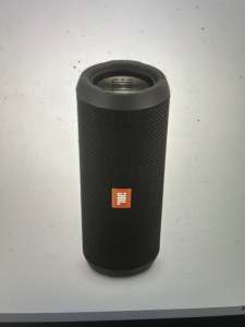 Flip 3 Portable Bluetooth Speaker - Brand: JBL - Black (2nd Hand)