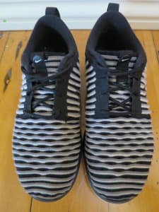Nike Women's Trainers Size US 6 EUR 36.5 Preloved exc used cond