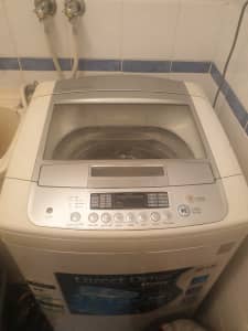 Clean & Great Condition LG 8.Kg Washing machine