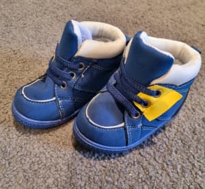 Baby Shoes Brand New (size 4)