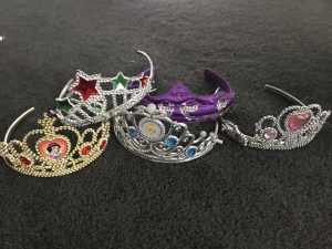 Free Hair accessories princess crowns sunglasses