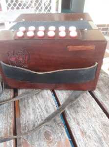 Button Accordion made by Peter Hyde