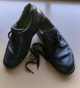 Men’s Black Leather Shoes