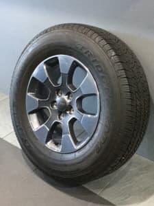JEEP WRANGLER/JEEP GRAND CHEROKEE 18" GENUINE ALLOY WHEELS AND TYRES