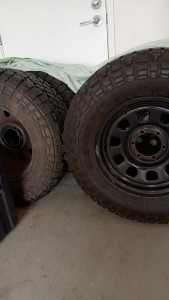$900 ONO Tyres And Rims 285/70 17 