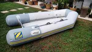 ZODIAC ACTI.V inflatable boat