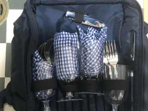 brand new 4-person backpack picnic set