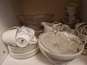 Glassware (various)