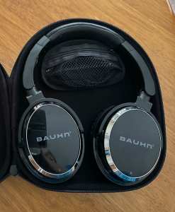 Bauhn Noise Cancelling Headphones with hard case