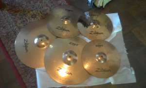Zildjian ZBT cymbal set