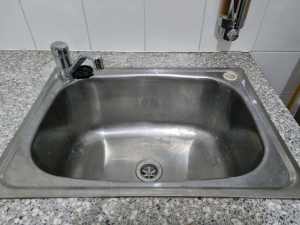 Laundry Sink & Tap