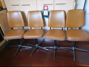 70s retro chairs, set of 4. good condition & pickup Cheltenham 
