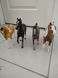 breyer horses traditional &
stablemates
stablemates