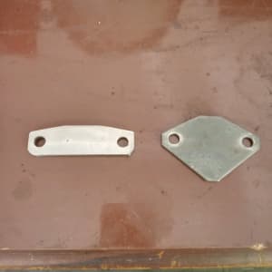 Holden 253 / 308 ( not new ) EGR Block Off Plate ( triangle ) and auto