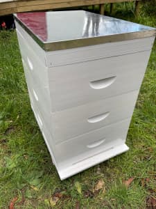 Assembled Langstroth Beehives and Beekeeping Equipment