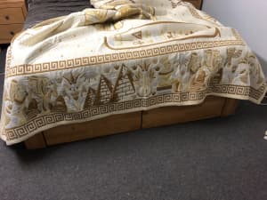 Tutankhamen double sided woven Egyptian cotton blanket