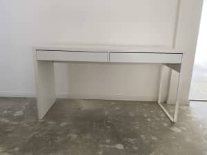 Ikea Micke Desk 142cm by 50cm