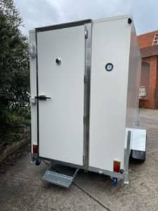 & - Portable Brand New Freezer OR Cool Room - 10 x 5 - Ex Melb